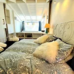 Almocabar Luxury Feriehus *