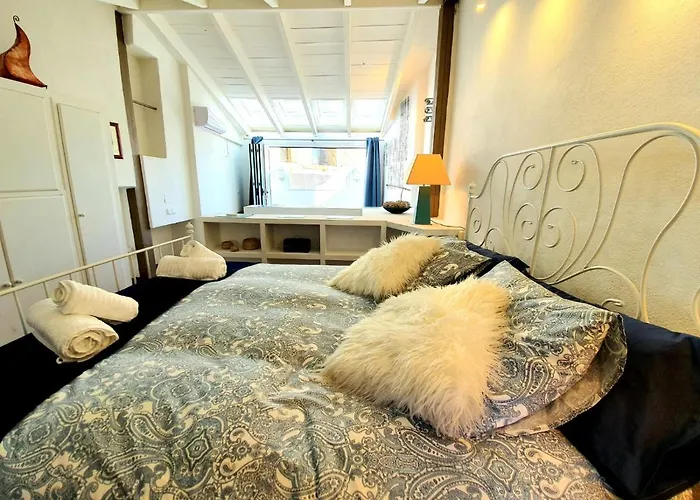 Almocabar Luxury Holiday home *