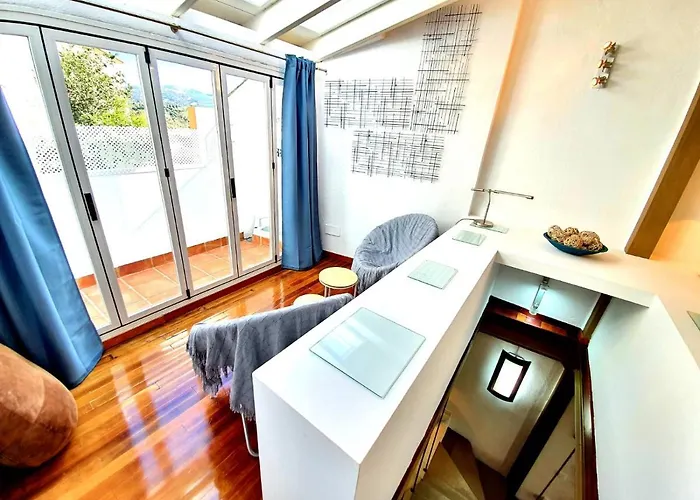 Almocabar Luxury Holiday home *